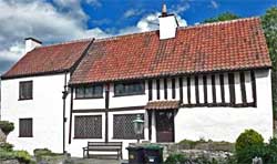 Cruck cottage, Skegby.