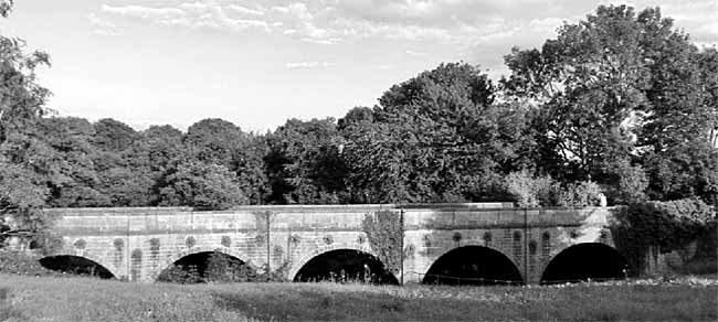 Kings Mill Viaduct carried the Mansfield and Pinxton Railway across a small stream.